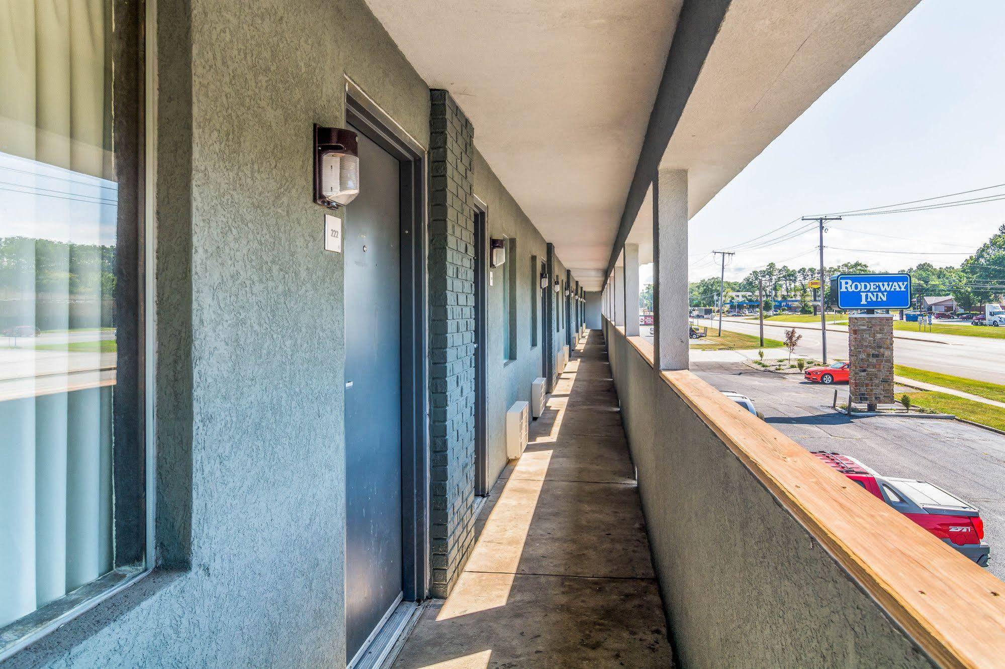 Rodeway Inn พอร์เทจ ภายนอก รูปภาพ